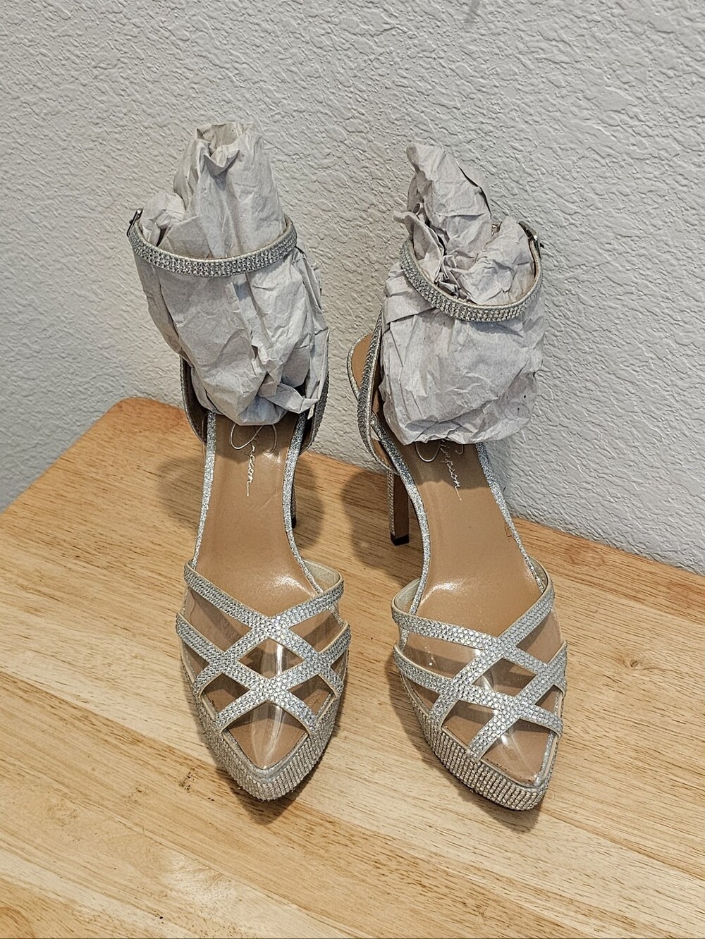 NWOT Jessica Simpson Oluina Embellished Platform Pumps - Silver/Clear - Size 8